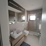 Milan 1 Mit Padelplatz * 马斯蒂查里