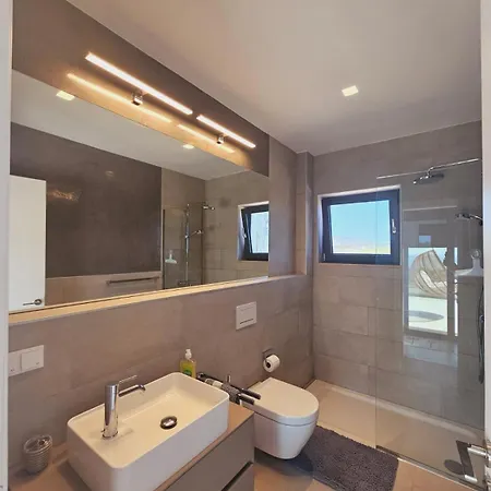 Milan 1 Mit Padelplatz * ماستيخاري