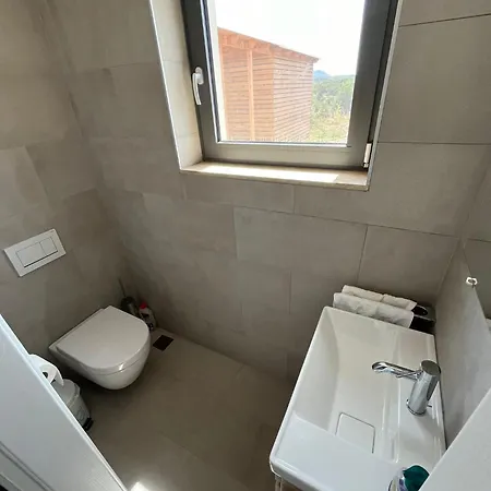 Milan 1 Mit Padelplatz فيلة