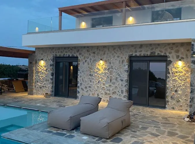 Milan 1 Mit Padelplatz Vila