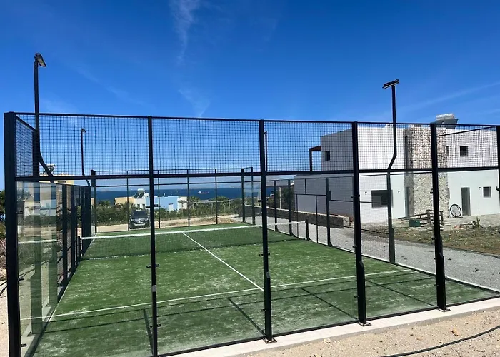 Milan 1 Mit Padelplatz Masticharion